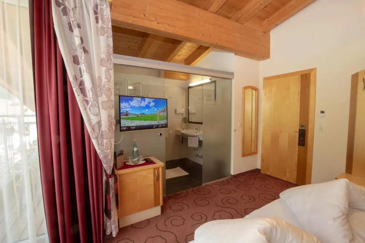 Hotel Charly Ischgl 3*,  Austria