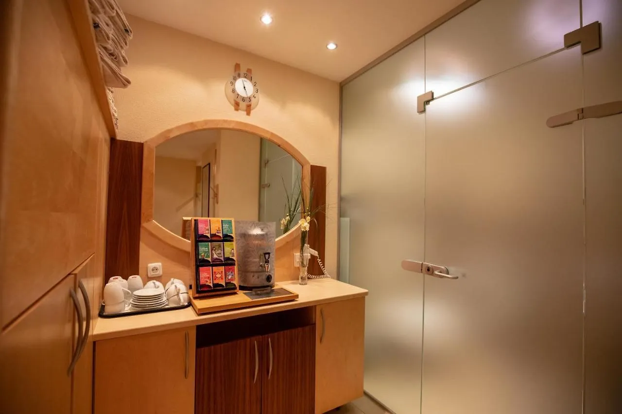 Hotel Charly Ischgl 3*,  Austria