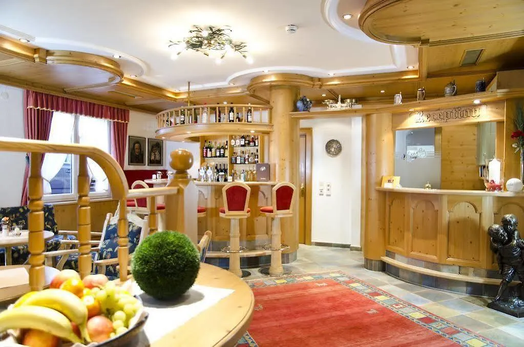 Hotel Charly Ischgl 3*,